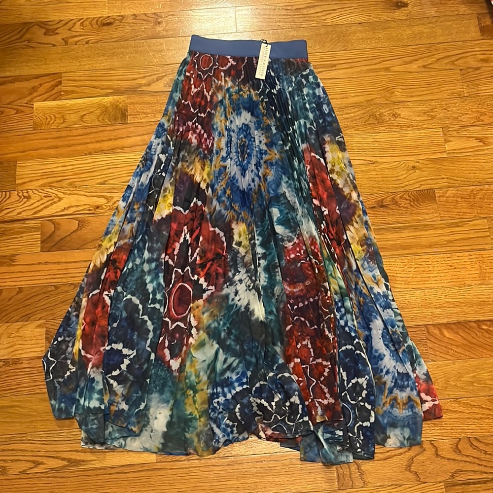 Alice+Olivia by Stacy Bendet shrill skirt brand new with tags.